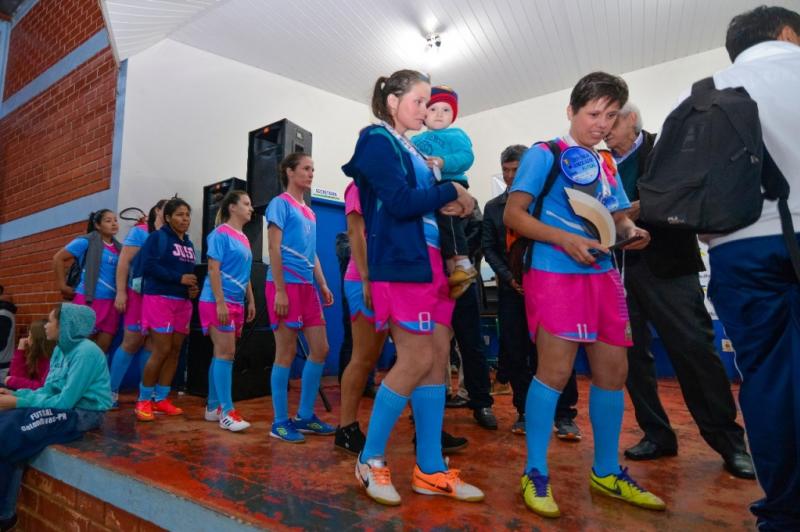 Equipe feminina de Nova Laranjeiras esbarra na trave novamente fica com o 2º Lugar na 1ª edição da Super Copa da Amizade